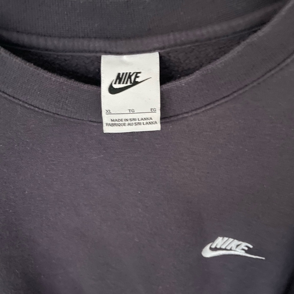 Nike Pullover - image 3